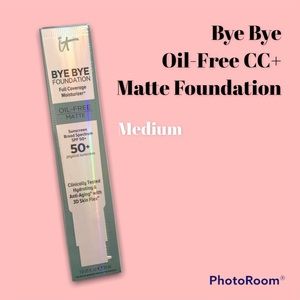 It Cosmetics CC+ Cream Oil-Free Matte with SPF 50 Full-size Medium